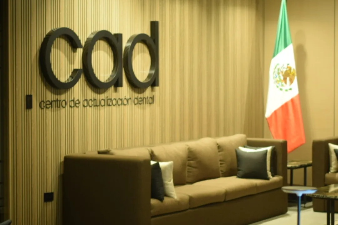 Recepción del cad, el Centro de Actualización Dental de Grupo Médico Dent en Torreón